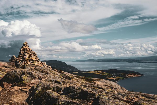 Logements Uniques : Conformité aux Réglementations et Normes À Découvrir